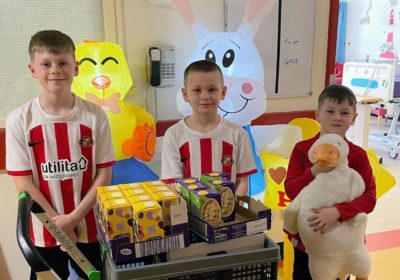 Read more about William does a cracking job of raising a smile from children in hospital at Easter